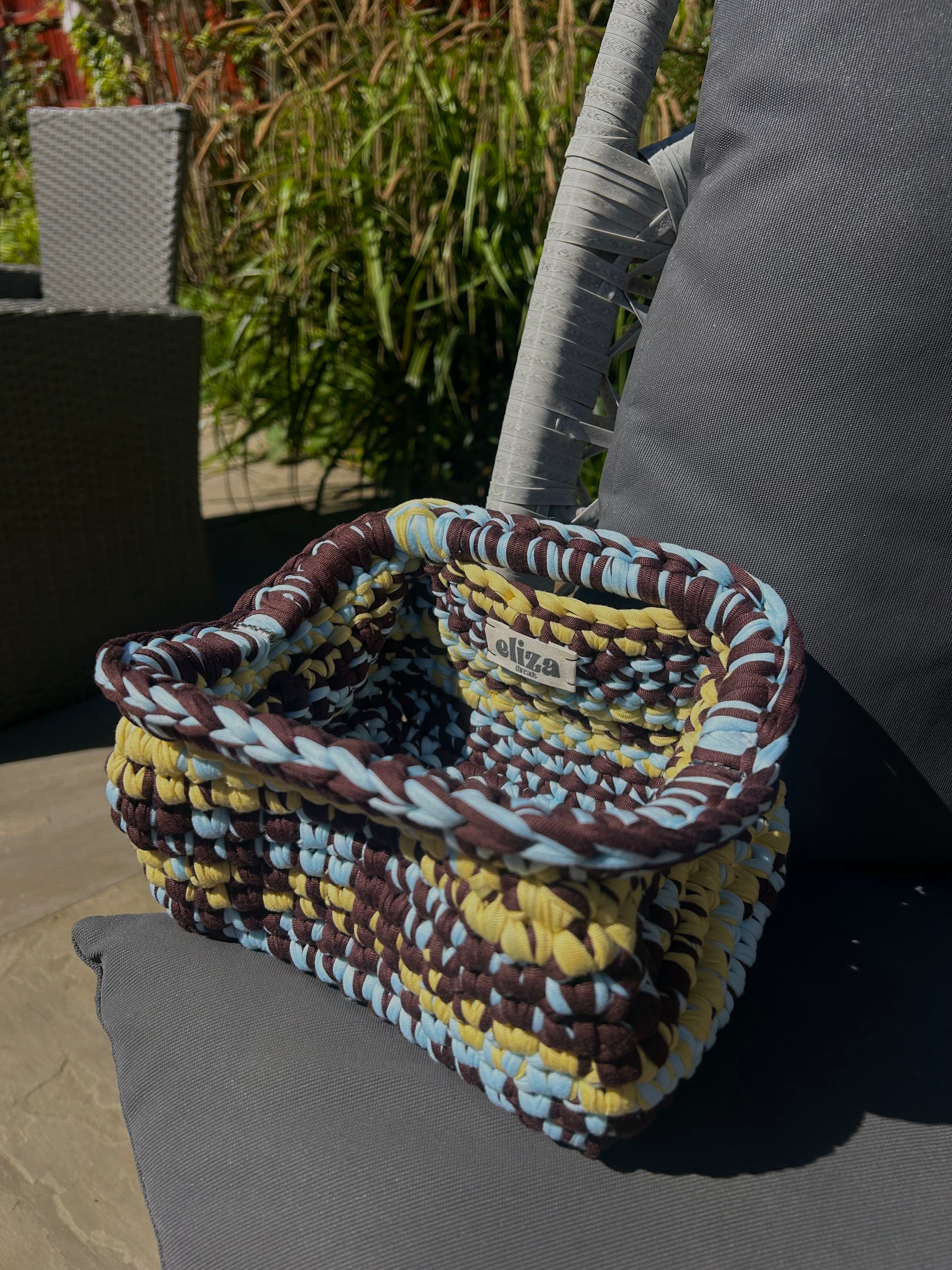 Classic Clutch in coastal