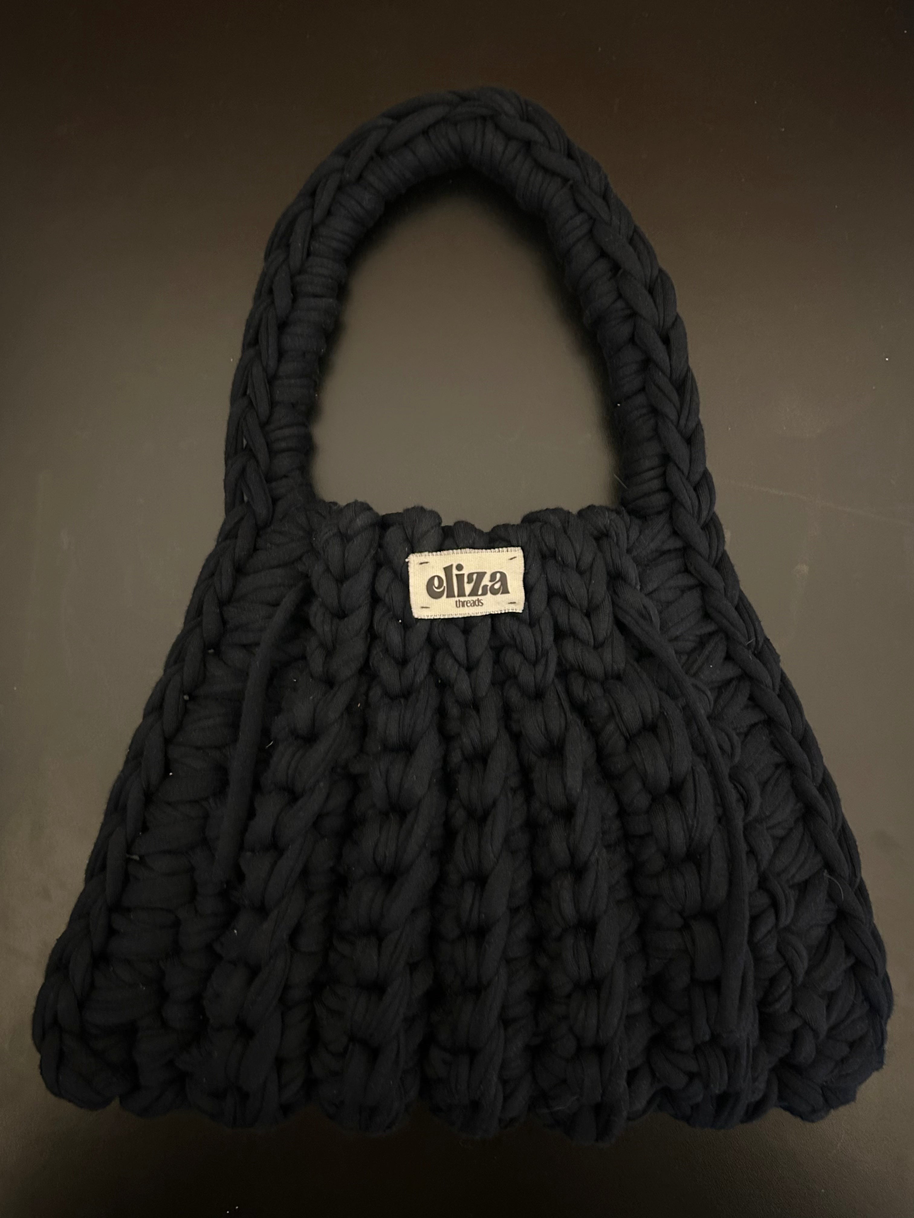 The Apex Bag Mini in black